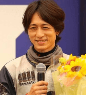 山崎智也